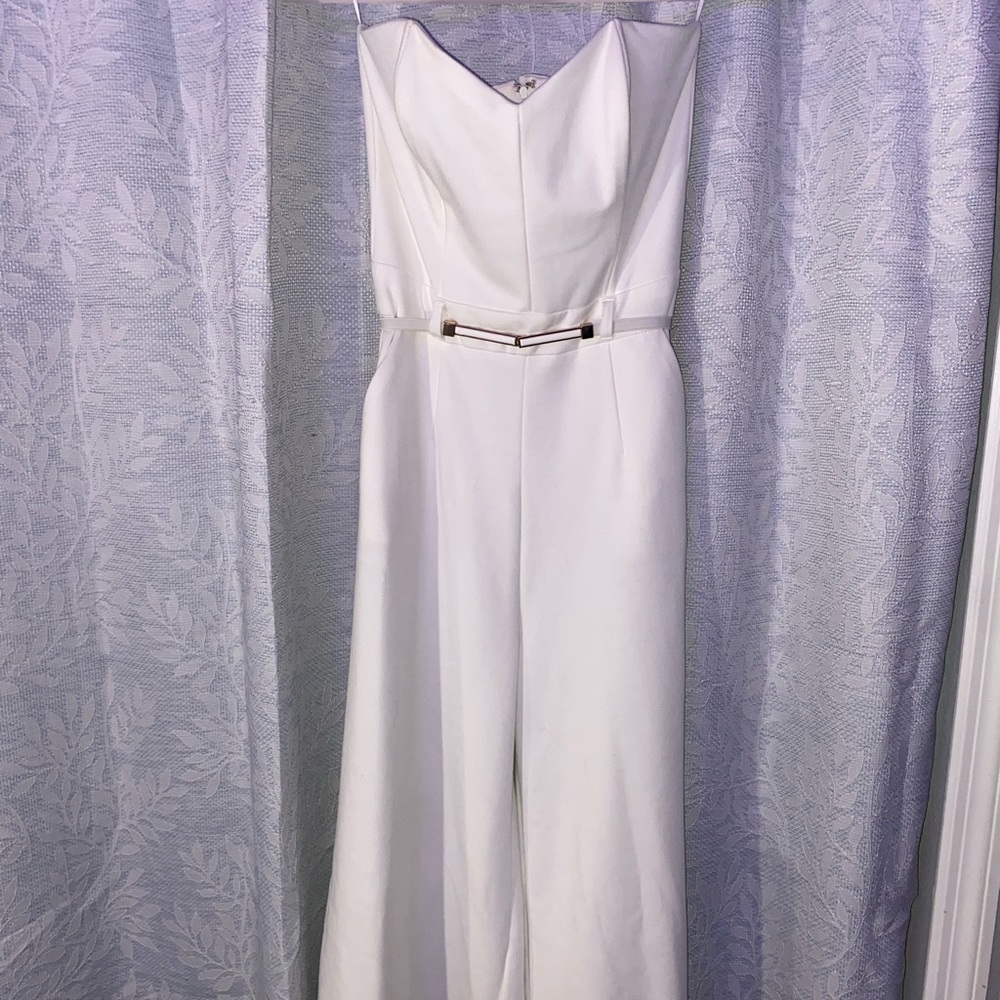 HAVE Cropped white strapless pantsuit with belt